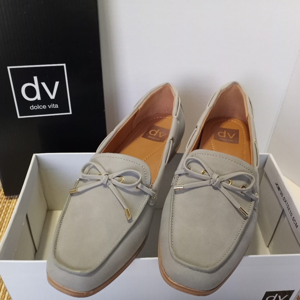 DV by Dolce Vita Menlo Women's Light Gray Loafers